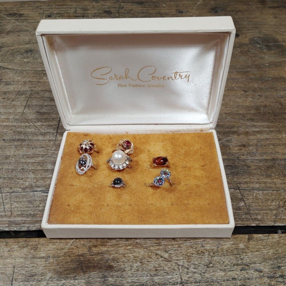 Six Vintage Sarah Coventry Ring Lot & Jewelry Box Holder Bonus Ring Adjustable